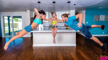 Kimmy Kimm, Kyler Quinn - Altercation Fornication With My Stepsis - S25:E2 (2022 | FullHD)