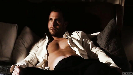 Kenna James, Nathan Bronson - Blonde Inn Keeper Babe Fucked Hard By A Mysterious Stranger (2025 | SD)