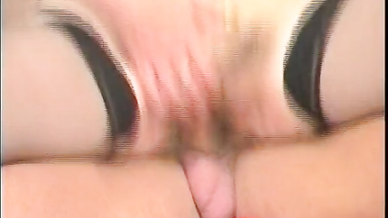 Haarige Mutter bumst mit ihrem Stioefsohn - Skandal (2025 | SD)