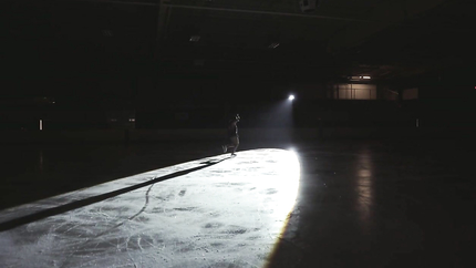 Jada Kai, Jackie Knight - Figure Skater Jada Kai gets Eaten Out Sweetly in Locker Room (2025 | HD)