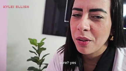 Milf doctor makes patient Katha Naranjo squirt several times during her consultation (2025 | SD)