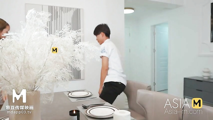 ModelMedia Asia-Inner Horny Neighbor-Yang Yu Huan-MSD-035-Best Original Asia Porn Video (2025 | SD)