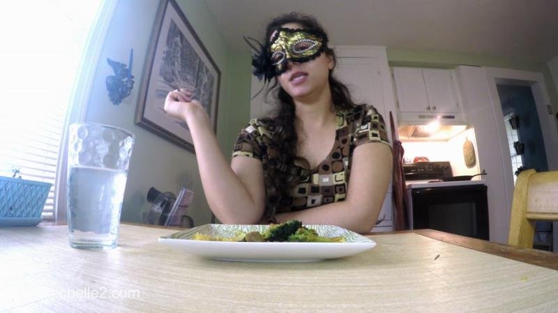 You Get Your Dinner After It’s Gone Through Me (2021 | 3840x2160)