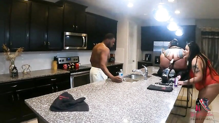 Spooky Fat Brat, Devin Drills - Threesome Hands on Deck (2025 | SD)