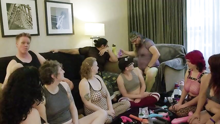 Toy Swap: A Playful Queer Exploration of Toys and Sex Stunts - Cliff Media (2025 | SD)