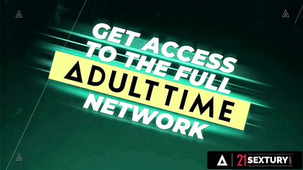 Horny Hotties Cherry Kiss Sarah Cute Eating Pussy under Scorching Sun (2025 | HD)