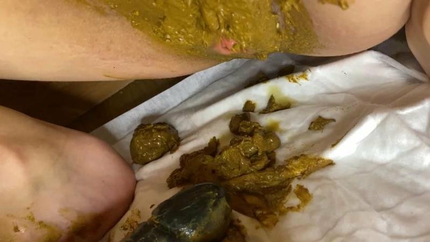 P00gir - Dirty Fisting Pussy Smeared In Shit (2022 | FullHD)