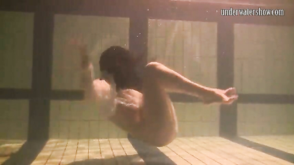Hottest chicks swim nude underwater (2026 | SD)