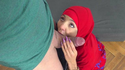 Mini Mitzi X - She wanted painted nails and he wanted her wet pussy (2023 | FullHD)