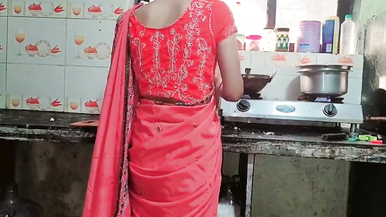 Kitchen me kam karate Samy bhabhi ko sahab ne chod diya hard fucking (2026 | SD)