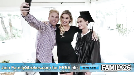 Kenzie Taylor, Alex Jett - My Step Mom Sucks Me Off As A Graduation Gift (2026 | SD)