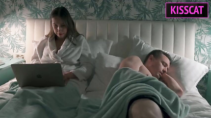 S2E5: MILF helps to cum Neighbour in share bed while working till get pussy creampie and facial (2026 | SD)