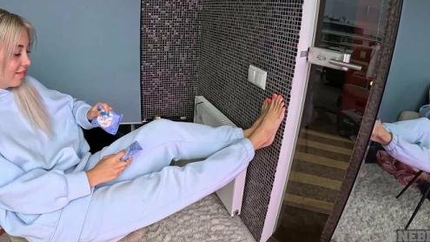 Rosalinda - Candy Girl Rosalinda Naked And Shy In Front Of A Mirror (2025 | FullHD)