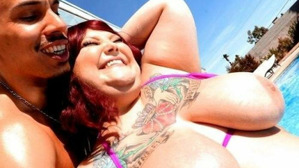 Chelsea Dagger - Chelsea Takes A Dip (2021 | SD)