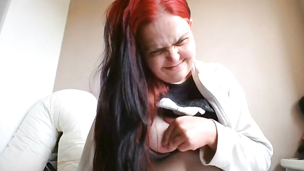 me just playing with my tits (2026 | SD)