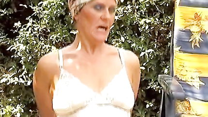 Elke Nagold, Egon Kowalski - Ancient grandmother has her first outdoor fuck (2026 | SD)