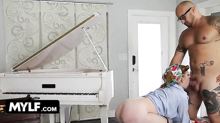 Big Titted Pin Up Milf Ginger Babbii Gets Dominated By Tattooed Stud (2026 | SD)