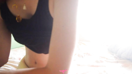 Vends-ta-culotte - Petite French girl masturbating her pussy and asshole in her bedroom (2026 | SD)