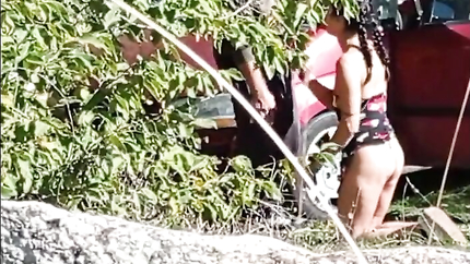 Amateur hot couple caught sucking cock outdoor blowjob and cumshot (2026 | SD)
