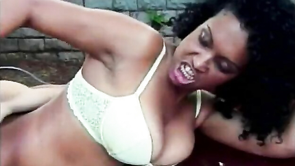 Hot Brazilian cutie Sandra proposed her friends to wash their car and to have some bisexual fun grass lawn (2026 | SD)