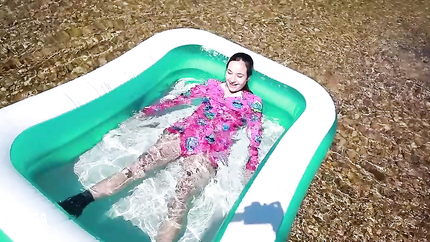 I Dive in with My Pajamas and Socks on (2026 | SD)