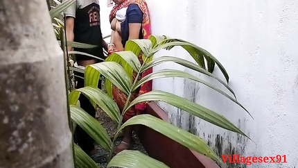 House Garden Clining Time Sex A Bengali Wife With Saree in Outdoor ( Official Video By Villagesex91) (2026 | SD)