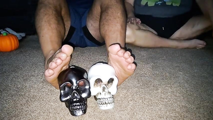 Showing off our sPooky feet toys for Halloween (2026 | SD)