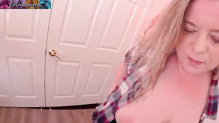 Best Friend’s stepmom lets him try sex with a MILF (2026 | SD)