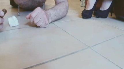 lady missy dem putzsklaven ins maul geschissen - Thefartbabes (2021 | SD)