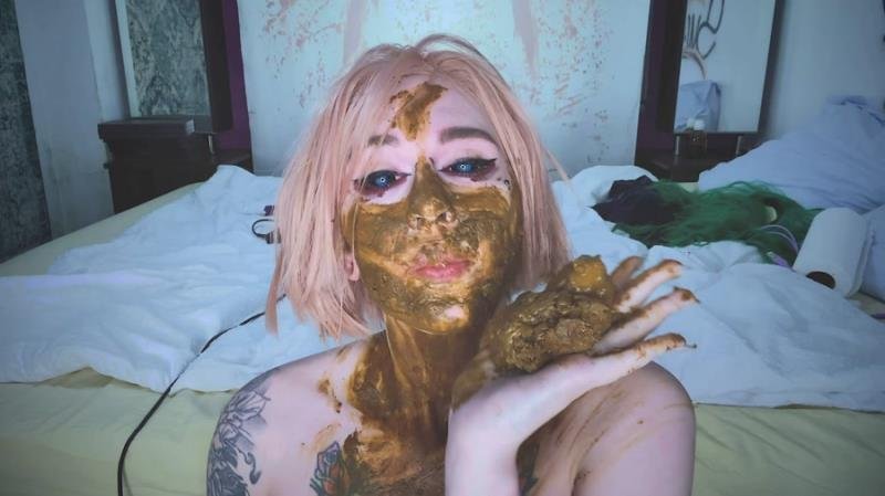 Shit obsessed girl made a mess with DirtyBetty (2021 | 1920x1080)