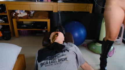 TOILET MISTRESS WAEL - Panic!!! Shit Feeding and Surprise Ball Busting (2025 | FullHD)