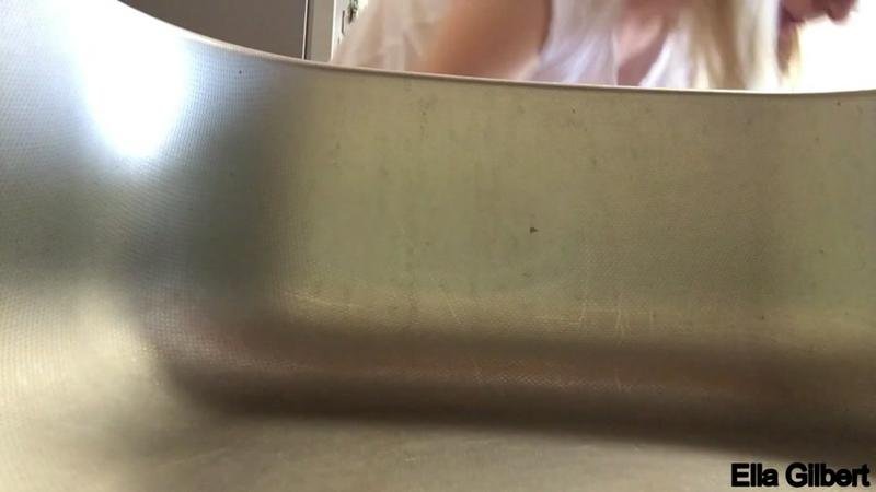 Small Kitchen Sink Poop - EllaGilbert (2021 | FullHD)